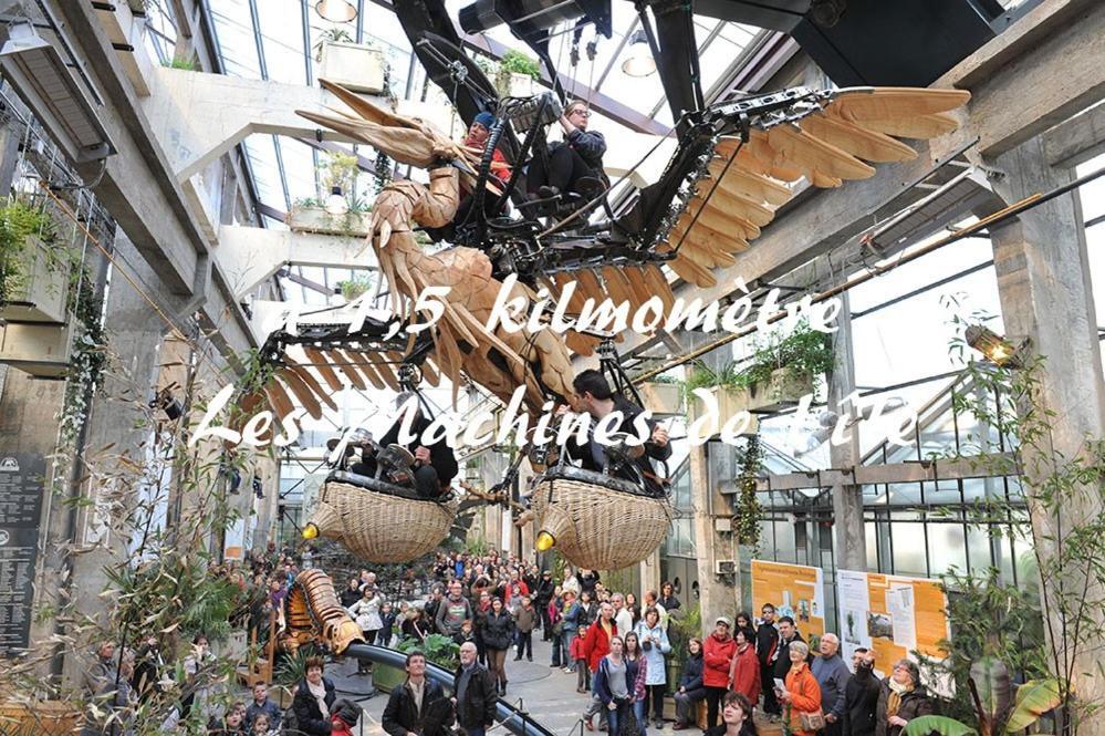 Le Nid Des Carmes Apartment Nantes Bagian luar foto
